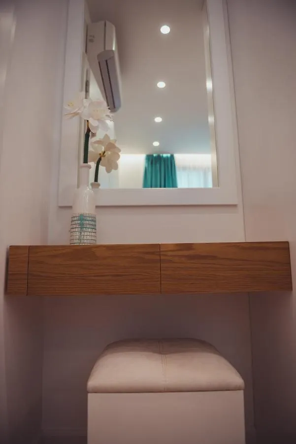 Tam Skanderbeg Square Serviced City Center Apartment No1 אלבניה